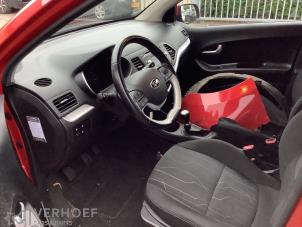 Kia Picanto 1.0 12V Samochód złomowany (2016, Czerwony)