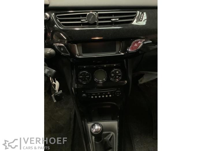 Citroen C3 1.4 16V VTi Samochód złomowany (2012, Szary)