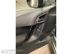 Citroen C3 1.4 16V VTi Samochód złomowany (2012, Szary)