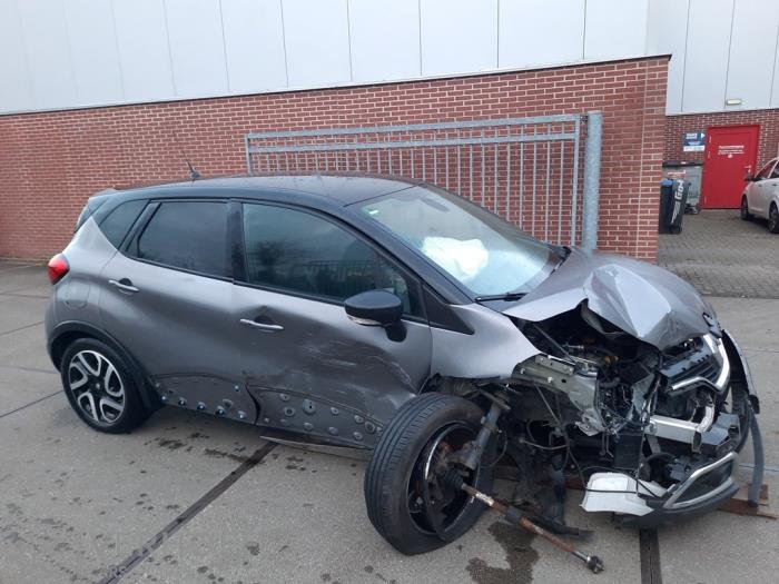 Renault Captur I 0.9 Energy TCE 12V Épave (2016, Gris)