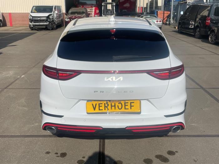 Kia Proceed 1.6 T-GDI 16V DCT Épave (2022, Blanc)