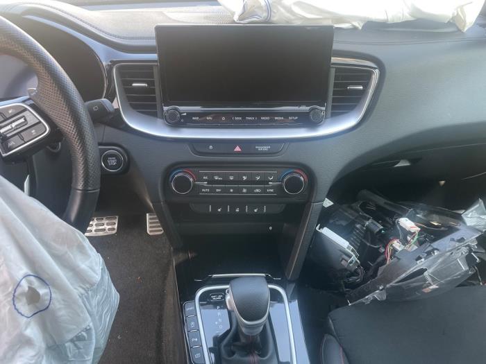 Kia Proceed 1.6 T-GDI 16V DCT Épave (2022, Blanc)