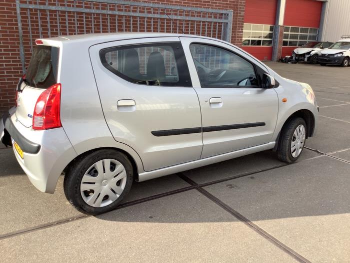 Nissan Pixo 1.0 12V Épave (2010, Gris)
