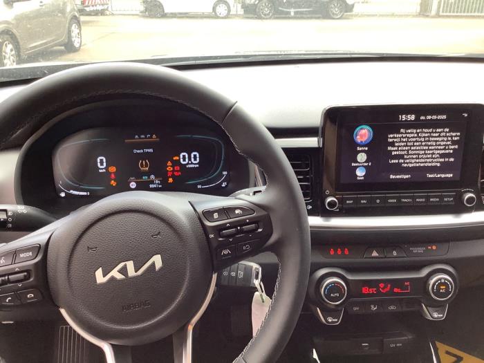 Kia Stonic 1.0i T-GDi 12V Eco-Dynamics+ Skrotfordon (2024, GRIJS)