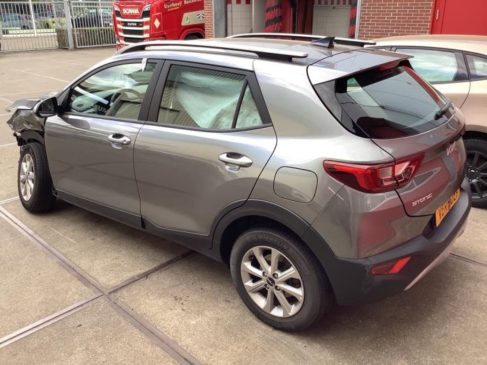 Kia Stonic 1.0i T-GDi 12V Eco-Dynamics+ Skrotfordon (2024, GRIJS)