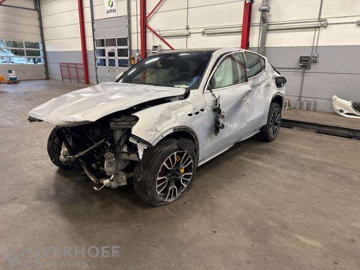 Maserati Grecale 2.0 GT MHEV Q4 16V Épave (2022, Blanc)