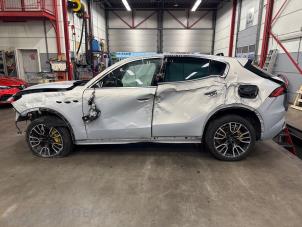 Maserati Grecale 2.0 GT MHEV Q4 16V Épave (2022, Blanc)