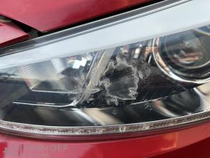 Kia Cee'd 1.6 GDI 16V Samochód złomowany (2013, Czerwony)