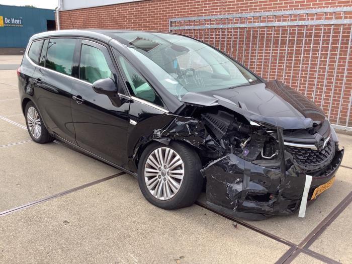 Opel Zafira Tourer 1.4 Turbo 16V Ecotec Schrottauto (2018, Schwarz)
