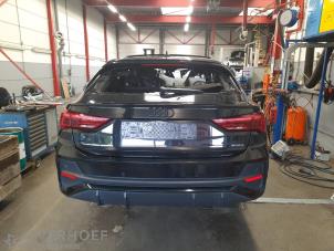 Audi Q3 Sportback 2.0 45 TFSI 16V Quattro Schrottauto (2019, Schwarz)