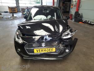 Suzuki Swift 1.2 Dual Jet 16V SHVS Samochód złomowany (2019, Czarny)