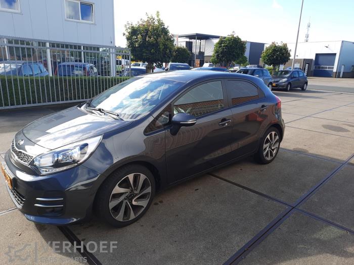 Kia Rio III 1.2 CVVT 16V Épave (2016, Gris)