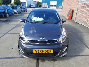 Kia Rio III 1.2 CVVT 16V Épave (2016, Gris)
