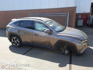 Hyundai Tucson 1.6 T-GDI HEV Épave (2023, Brun)