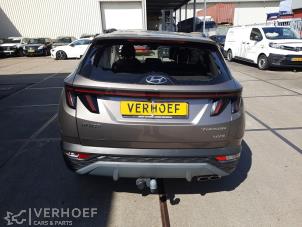 Hyundai Tucson 1.6 T-GDI HEV Épave (2023, Brun)