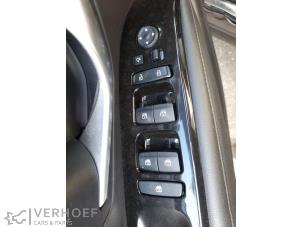 Hyundai Tucson 1.6 T-GDI HEV Épave (2023, Brun)