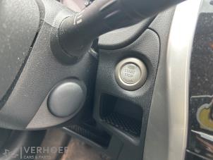 Nissan Note 1.2 DIG-S 98 Samochód złomowany (2015, Czarny)