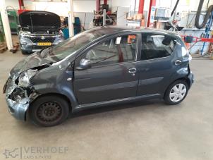 Toyota Aygo 1.0 12V VVT-i Vehículo de desguace (2009, Gris)