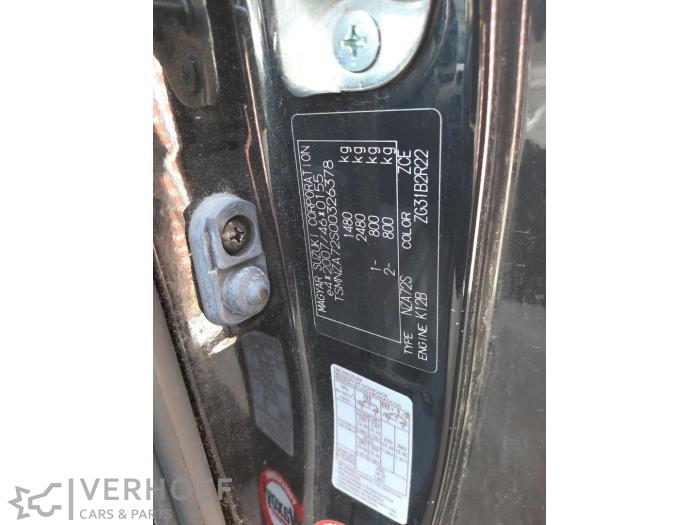 Suzuki Swift 1.2 16V Vehículo de desguace (2013, Negro)