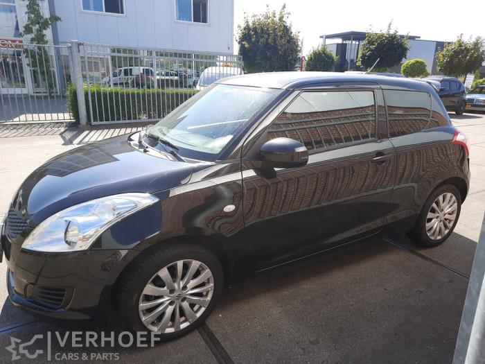 Suzuki Swift 1.2 16V Vehículo de desguace (2013, Negro)
