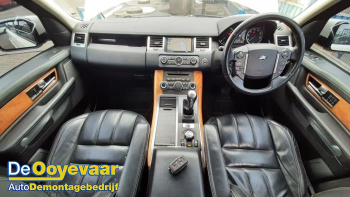 Landrover Range Rover Sport 3.0 S TDV6 Samochód złomowany (2009, Bialy)