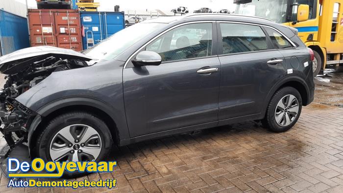 Kia Niro I 1.6 GDI Hybrid Épave (2017, Gris)