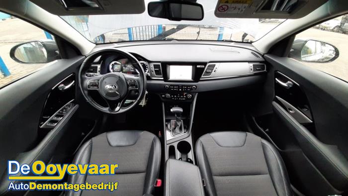 Kia Niro I 1.6 GDI Hybrid Épave (2017, Gris)