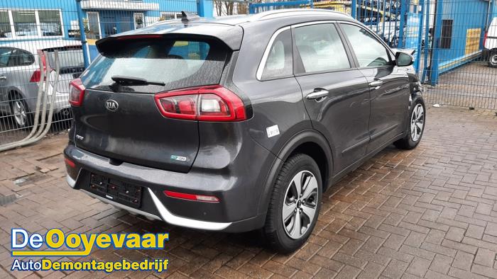 Kia Niro I 1.6 GDI Hybrid Épave (2017, Gris)