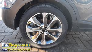 Kia Stonic 1.6 CRDi VGT 16V Épave (2018, Gris)