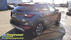 Kia Stonic 1.6 CRDi VGT 16V Épave (2018, Gris)