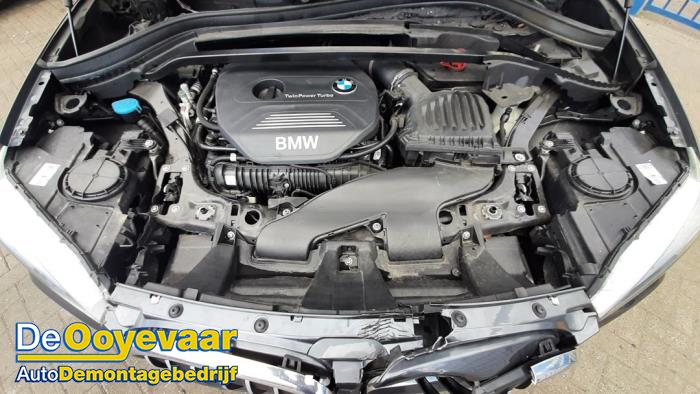 BMW X1 xDrive 28i 2.0 16V Twin Power Turbo Vehículo de desguace (2018, Metálico, Gris)