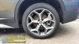 BMW X1 xDrive 28i 2.0 16V Twin Power Turbo Épave (2018, Métallisé, Gris)