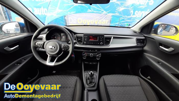 Kia Rio IV 1.2 CVVT 16V Samochód złomowany (2021, Niebieski)
