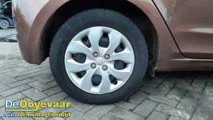 Hyundai i20 1.4i 16V Épave (2016, Métallisé, Brun)