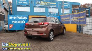 Hyundai i20 1.4i 16V Épave (2016, Métallisé, Brun)