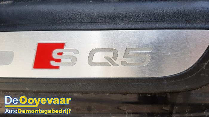 Audi SQ5 3.0 TFSI V6 24V Vehículo de desguace (2014, Metálico, Negro)