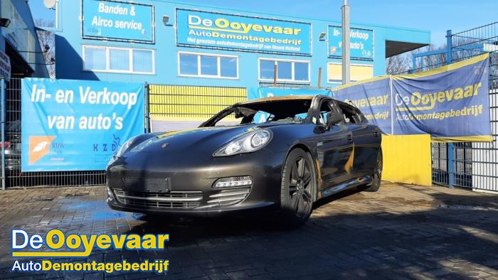 Porsche Panamera 3.6 V6 24V Salvage vehicle (2013, Metallic, Gray)