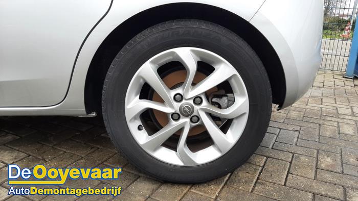 Opel Corsa E 1.3 CDTi 16V ecoFLEX Épave (2016, Métallisé, Gris)