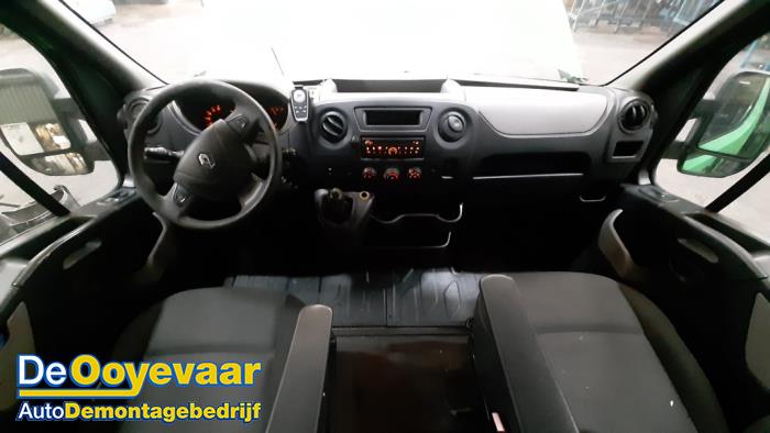 Renault Master IV 2.3 dCi 125 16V FWD Samochód złomowany (2011, Zielony)