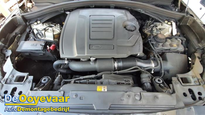 Landrover Range Rover Velar 2.0 16V P300 AWD Skrotfordon (2019, ARUBA GOLD METALLIC)