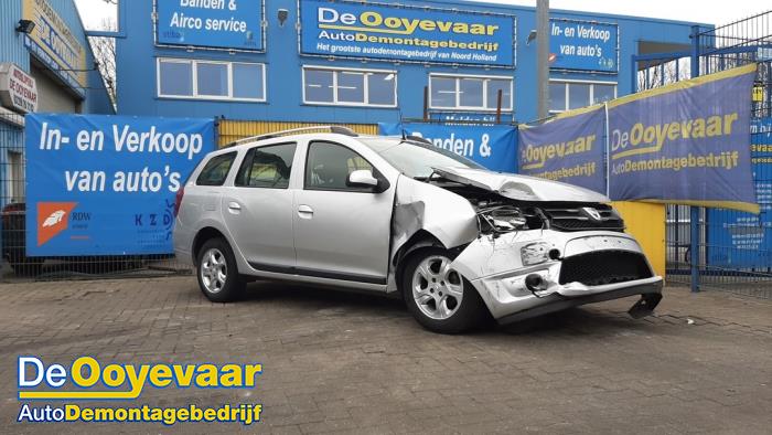 Dacia Logan MCV II/III/Sandero Wagon 0.9 TCE 12V Samochód złomowany (2015, Metalik, Szary)