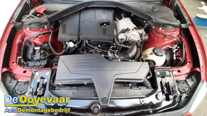 BMW 1 serie 116i 1.6 16V Vehículo de desguace (2013, Rojo)