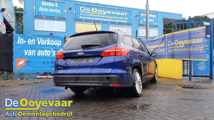 Ford Focus 3 Wagon 1.0 Ti-VCT EcoBoost 12V 125 Samochód złomowany (2015, Niebieski)
