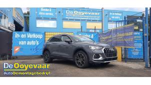 Audi Q3 1.5 35 TFSI 16V Mild Hybrid Samochód złomowany (2020, Metalik, Szary)