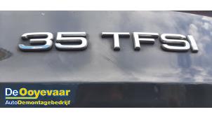 Audi Q3 1.5 35 TFSI 16V Mild Hybrid Samochód złomowany (2020, Metalik, Szary)
