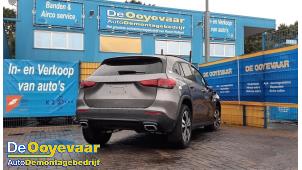 Mercedes GLA 1.3 180 Turbo 16V Épave (2021, Gris)