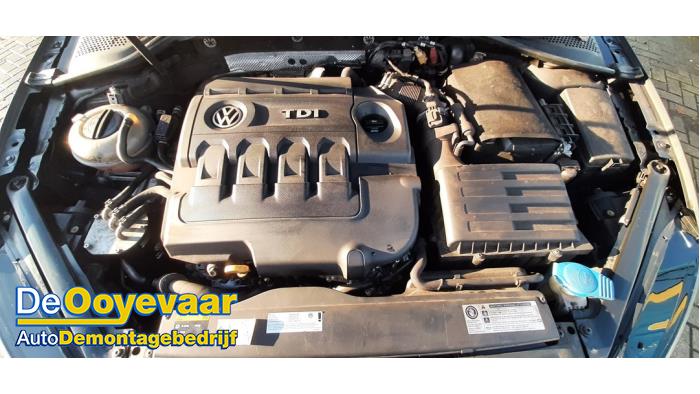 Volkswagen Golf VII Variant 1.6 TDI BlueMotion 16V Salvage vehicle (2014, Gray)