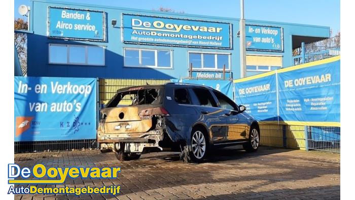 Volkswagen Golf VII Variant 1.6 TDI BlueMotion 16V Salvage vehicle (2014, Gray)