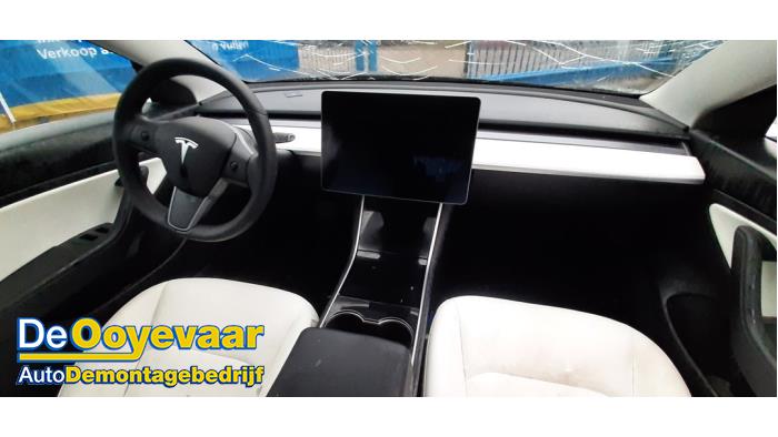 Tesla Model 3 EV AWD Schrottauto (2019, Schwarz)