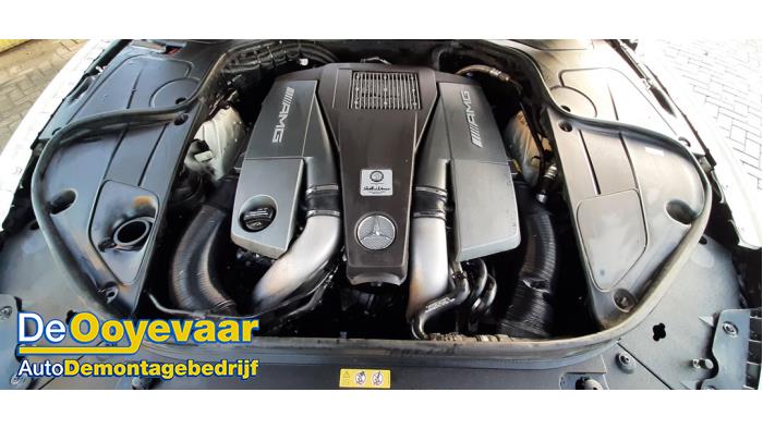 Mercedes S AMG 5.5 S-63 AMG V8 32V Biturbo 4-Matic Schrottauto (2016, Weiß)